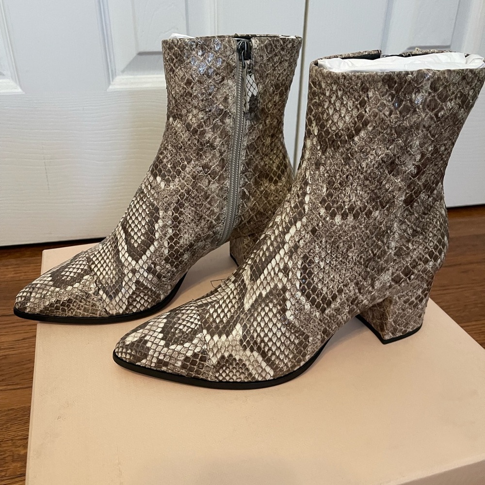 Alexandre Birman Python Pattern Ankle Boots - Tan - Picture 2 of 12